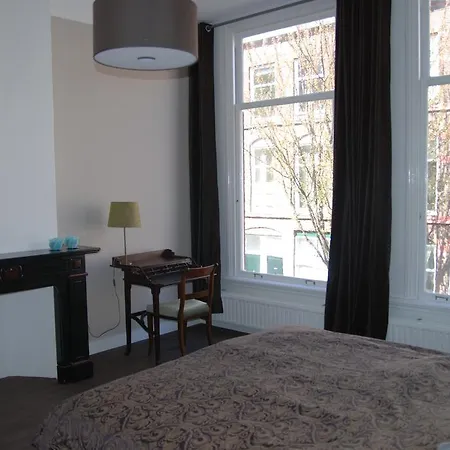 Bed & Breakfast Obrechtstraat-2