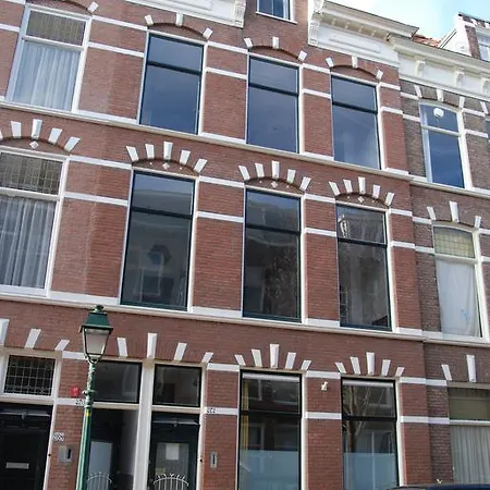 Bed & Breakfast Obrechtstraat-3